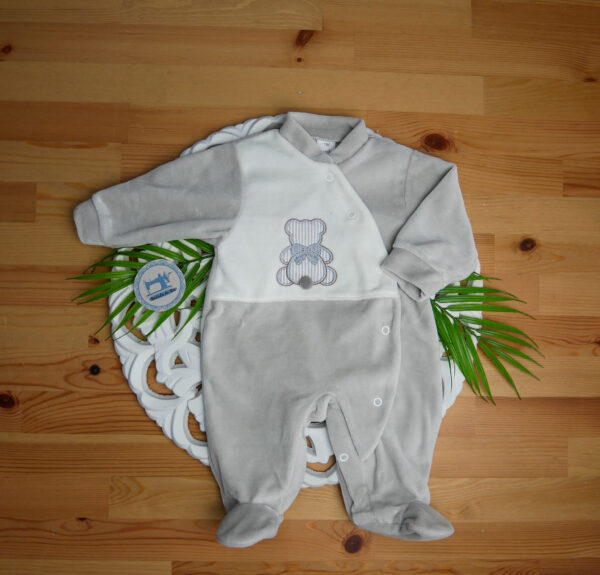 Babygrow urso com pompom