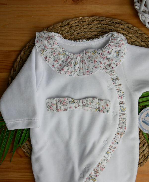 Babygrow Folho com Flores - Image 9