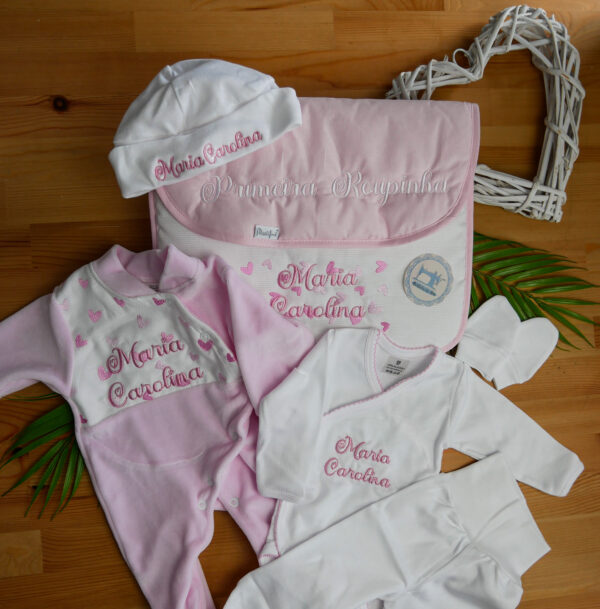 Conjunto 1ª roupinha Corações