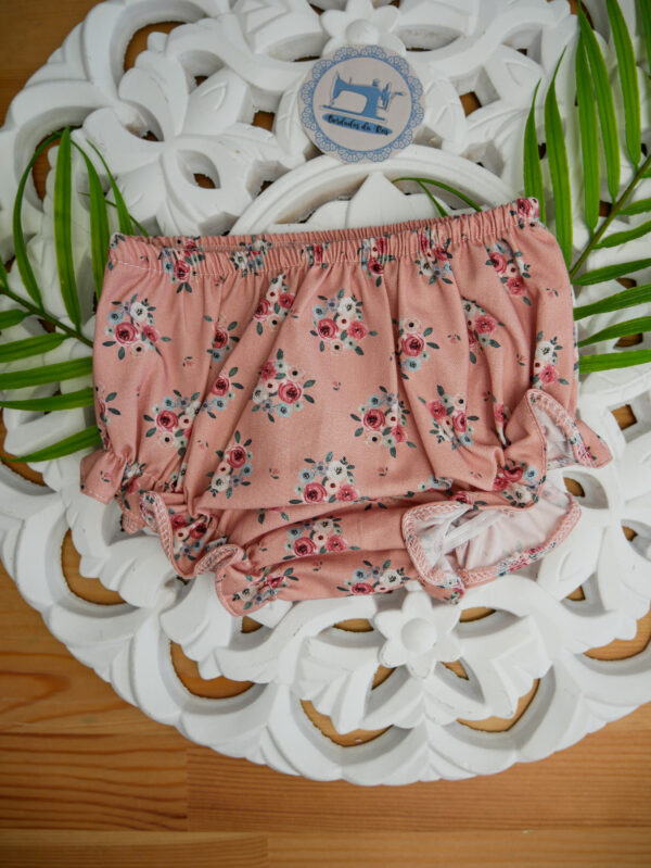 Vestido Premium com Florinhas - Image 7