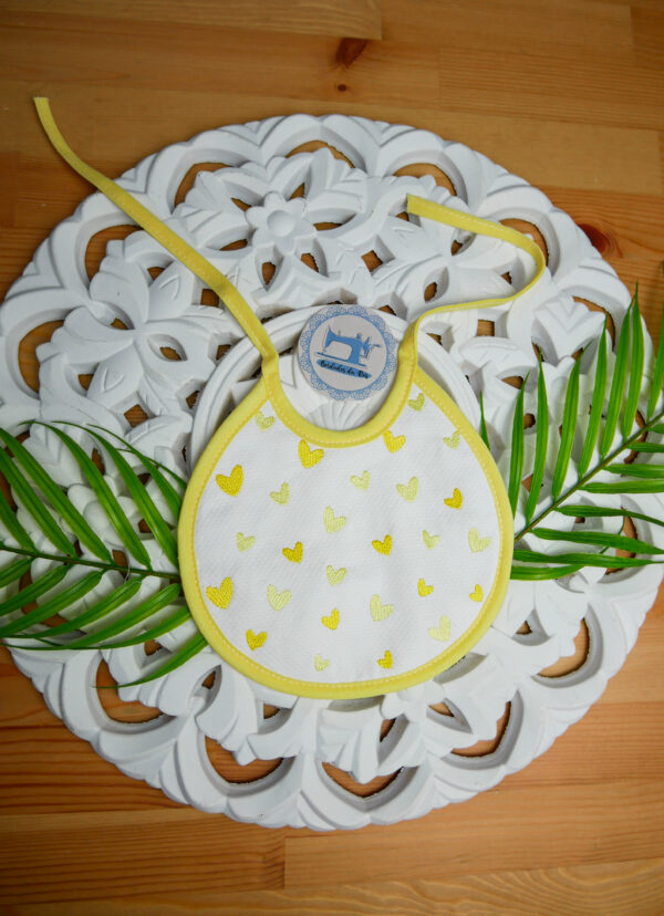 Babete Corações - Image 21