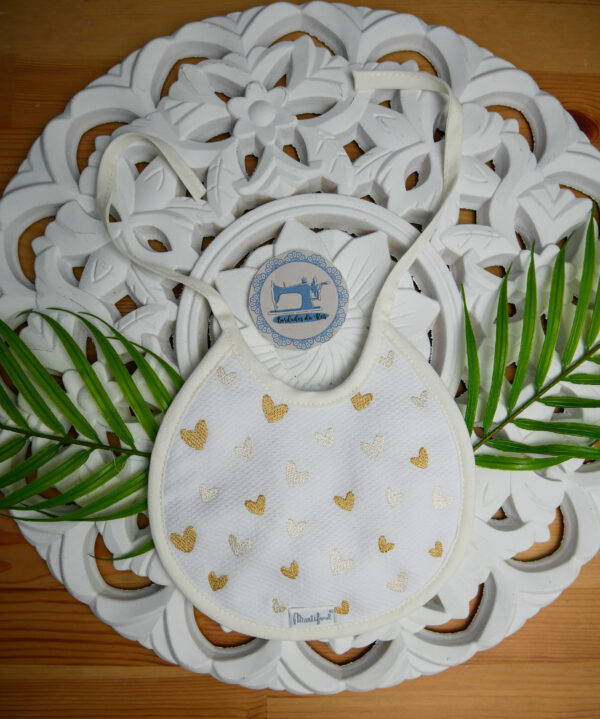 Babete Corações - Image 23