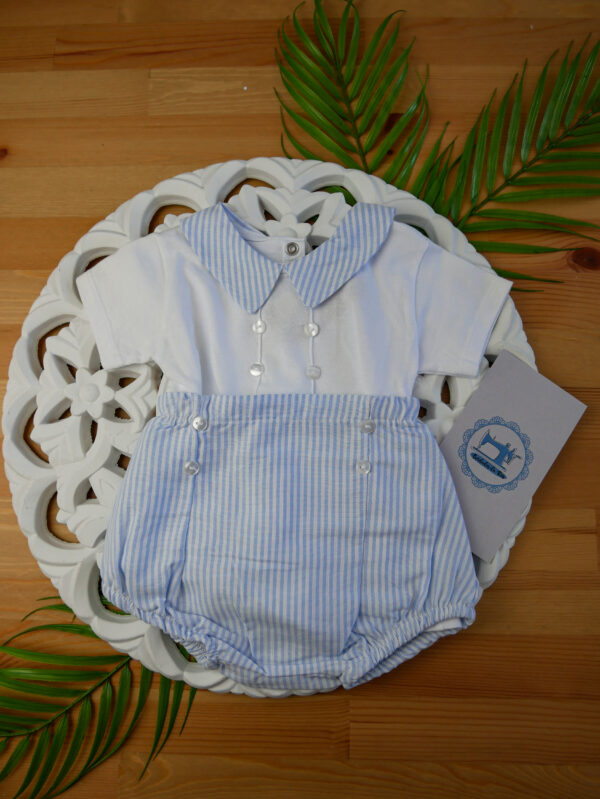 Conjunto de Camisa e Calções às Riscas