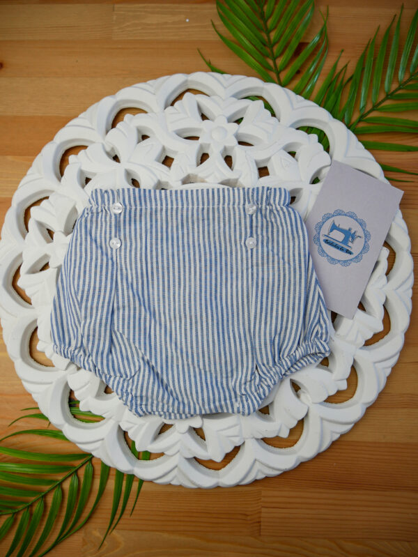 Conjunto de Camisa e Calções às Riscas - Image 11