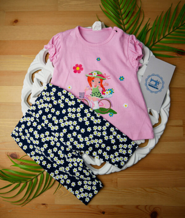 Conjunto de t-shirt e leggins