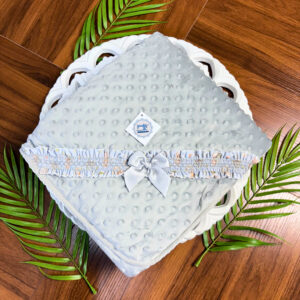 Manta de Coralina Pipoca - Folho Bordado