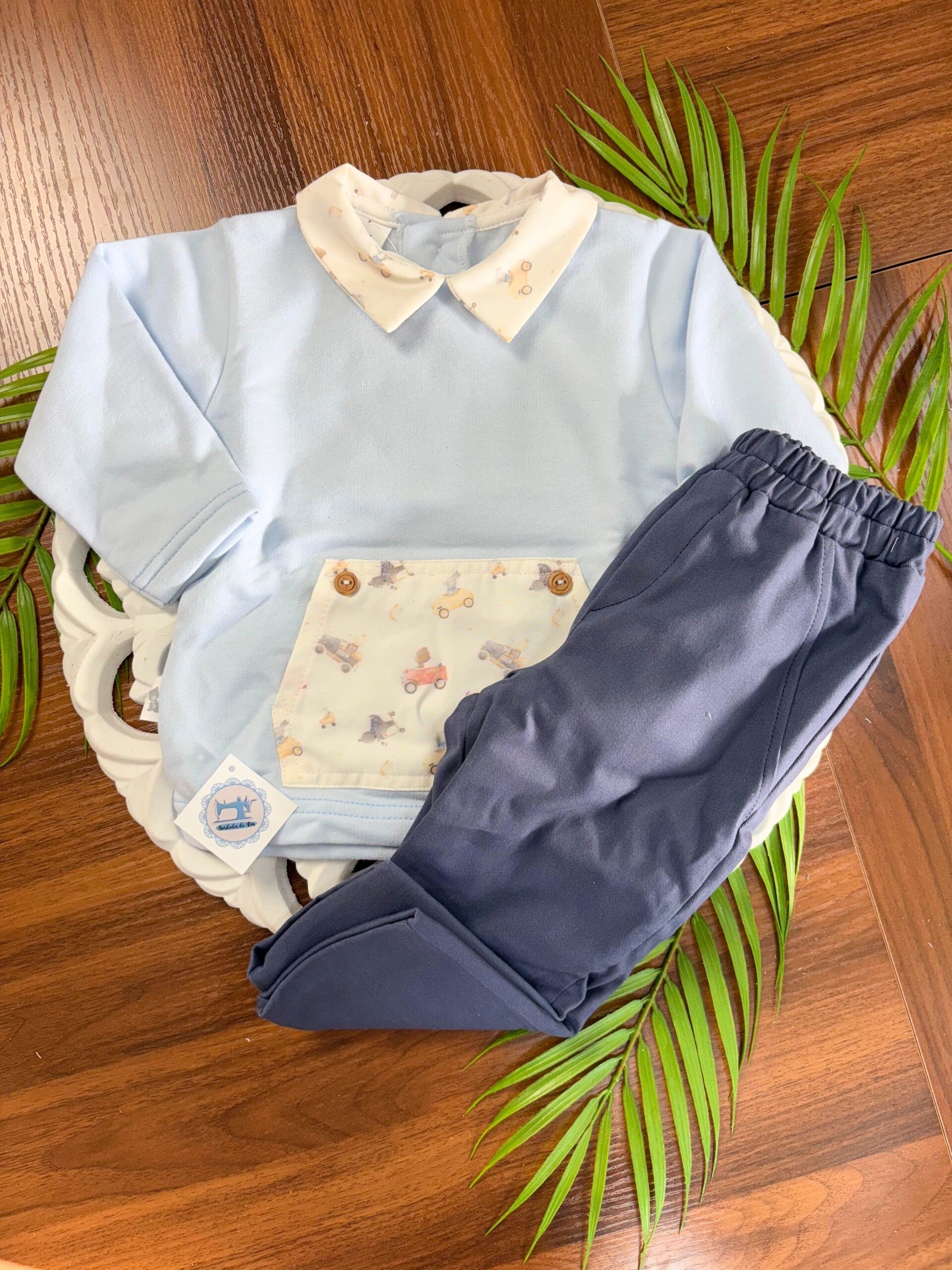 Conjunto de Calças e Camisola com Carros