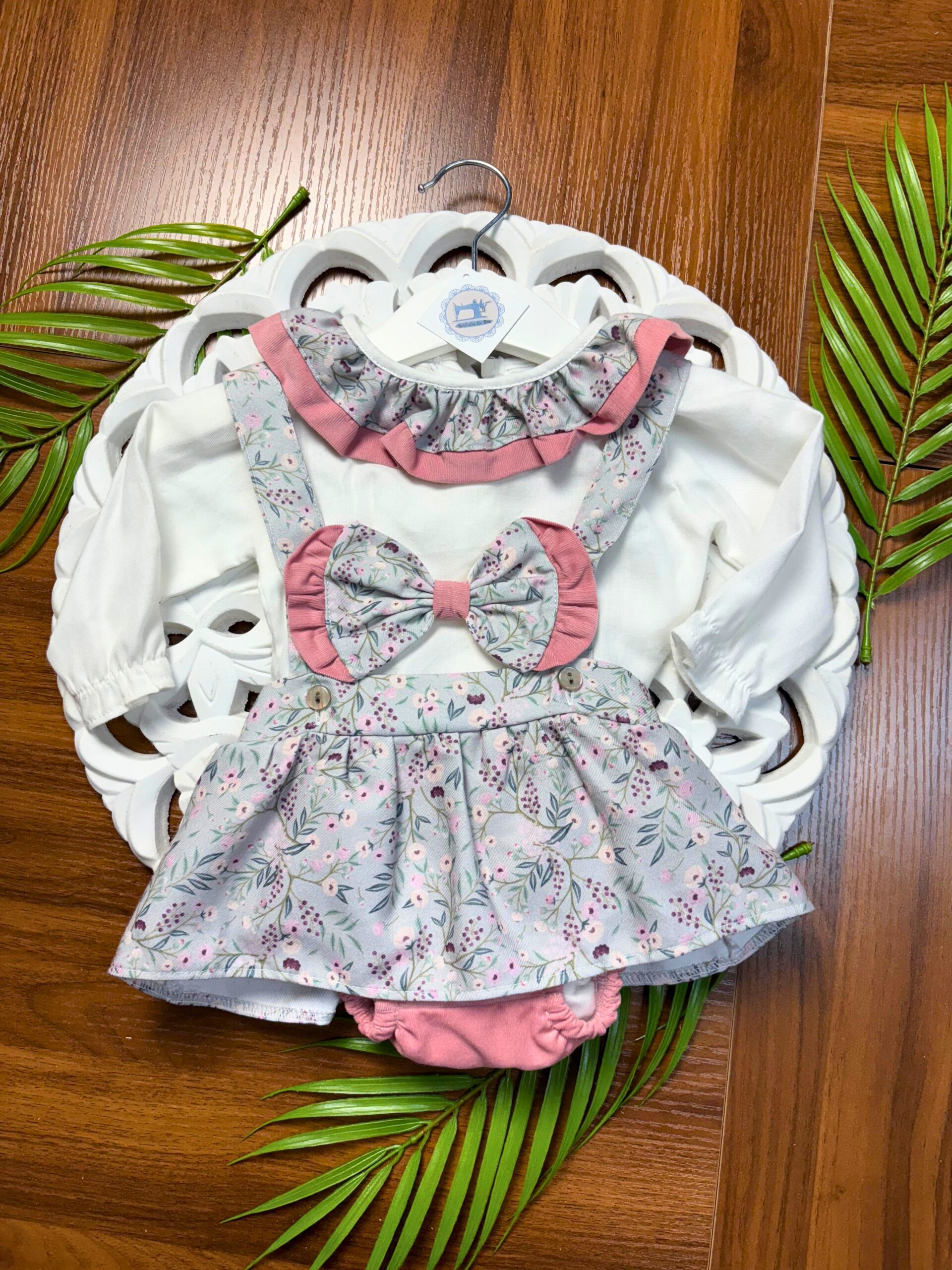 Fofo com Suspensórios para Bebé