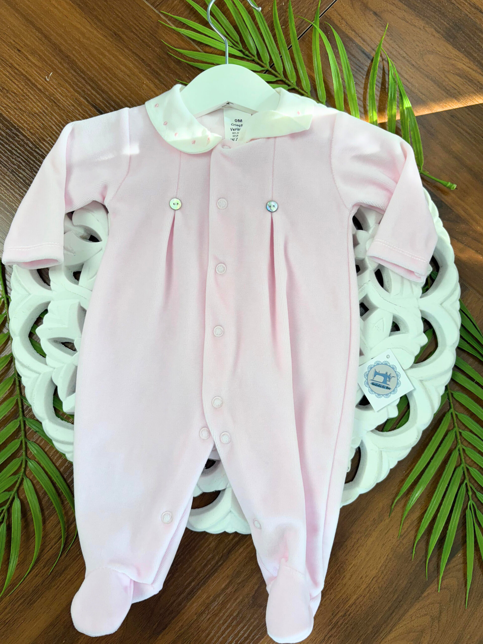 Babygrow de Veludo com Gola