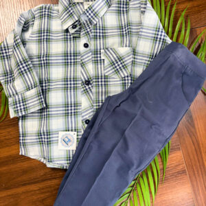 Conjunto de Calças e Camisola Xadrez