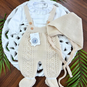 Jardineiras de Malha com Touca de Menina