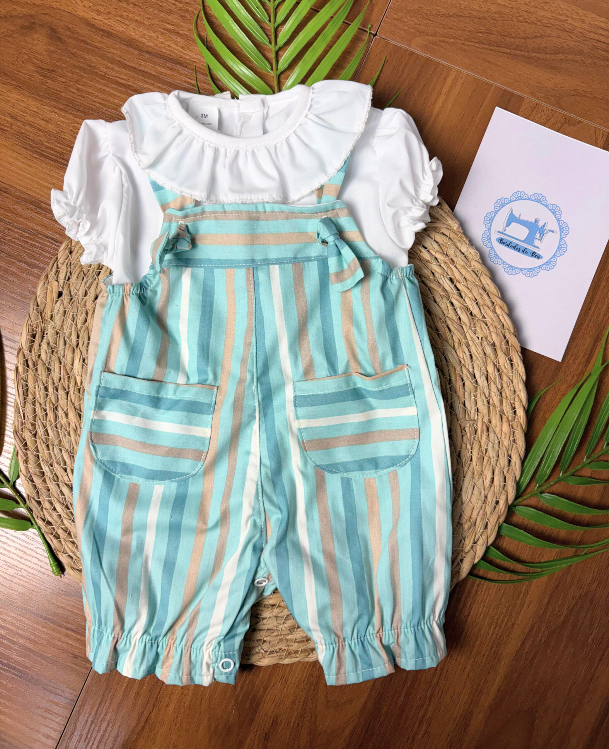 Jardineiras às Riscas