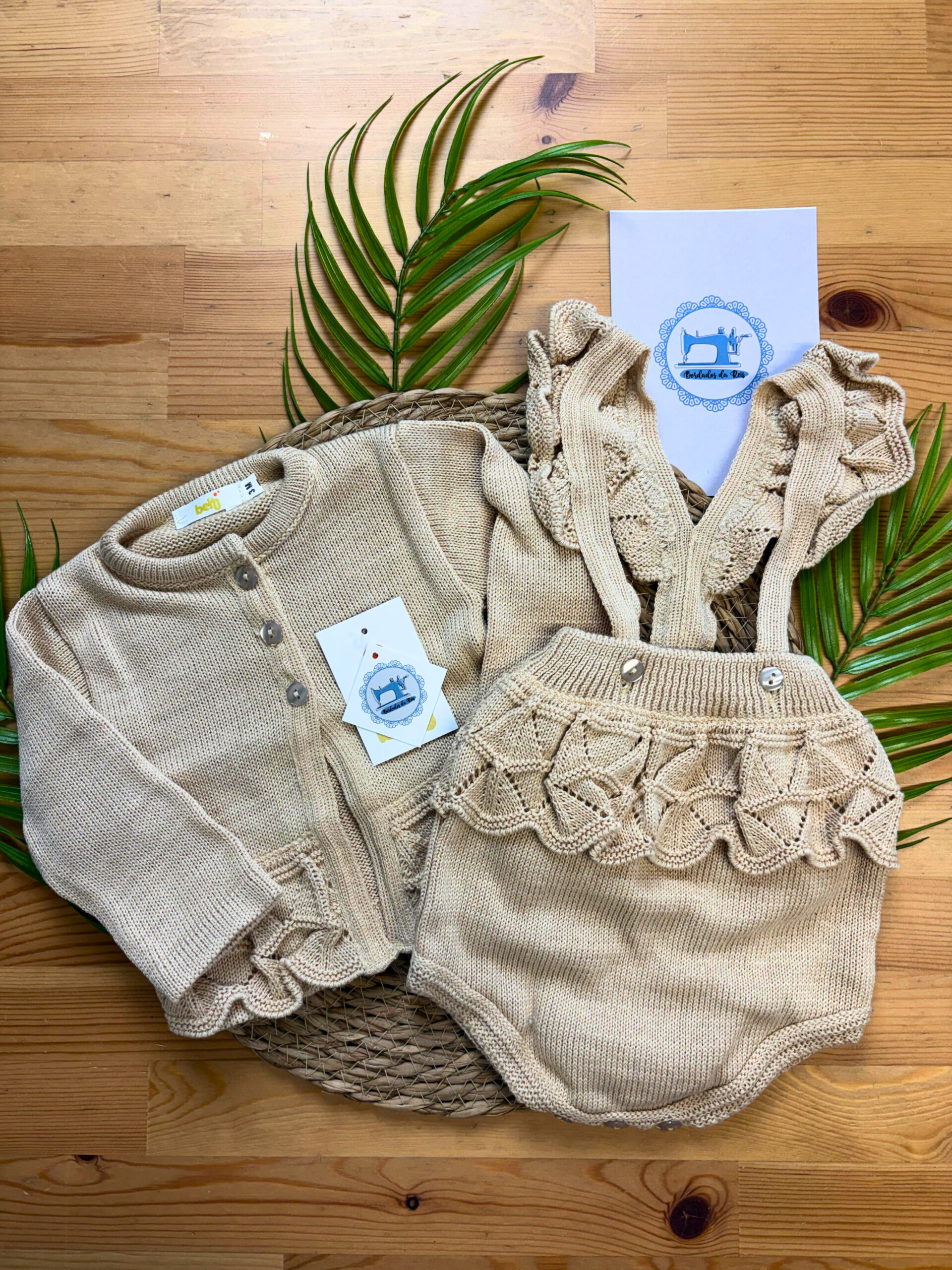 Conjunto de Malha Casaco e Fofo